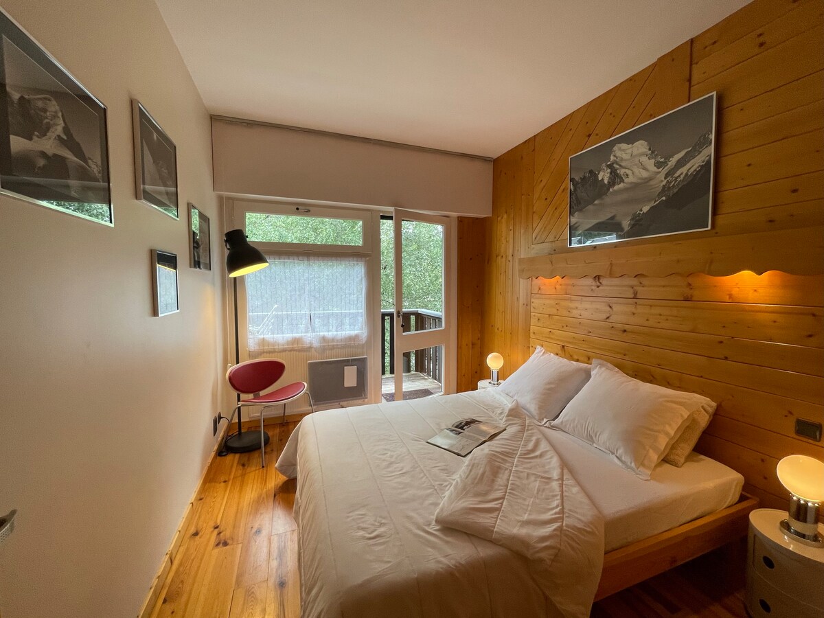 CH2 على الشرفة، مع منطقة الحوض