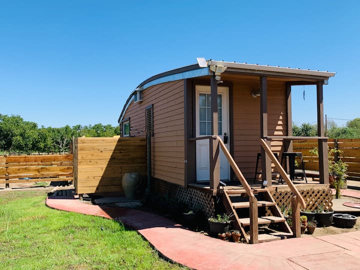 3Tiny house fish farmSequoia/Kings Canyon N Park Farm stays for