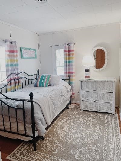 Dhoma e tretë e gjumit ka një krevat dopio që tërheq 2 krevate dopio