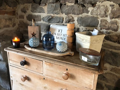 Holiday home 800 m from Goulien Beach