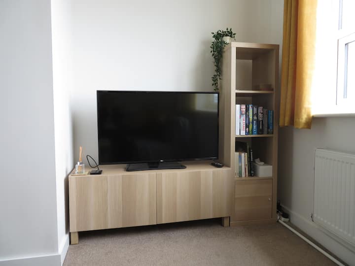 Highly Desirable Sea Front Apartment With Parking - Burnham-on-Sea