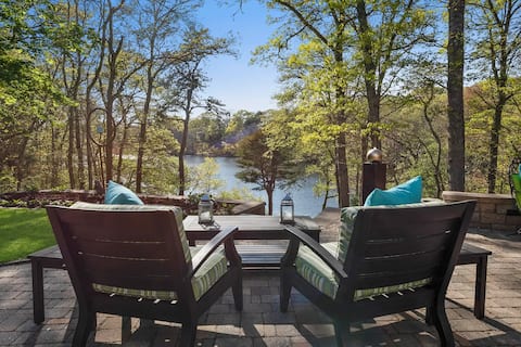 Sam Pond Oasis w/Grill, Patio, Beach Pass