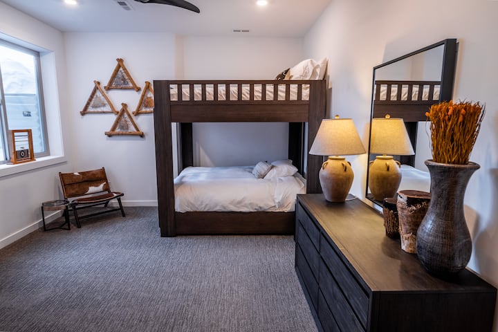 חדר קומותיים מס '2