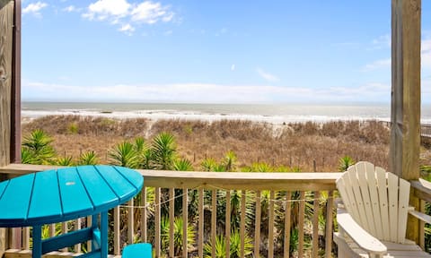 Successful Airbnb property: Ocean Front Condo at O.I.B. Come sea for yourself! in Ocean Isle Beach