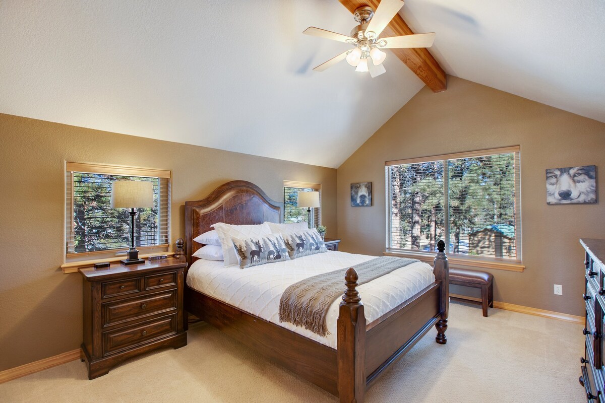 3rd bedroom (upstairs) with queen size bed and TV. Each night stand has electrical and USB outlets for charging your personal devices. 