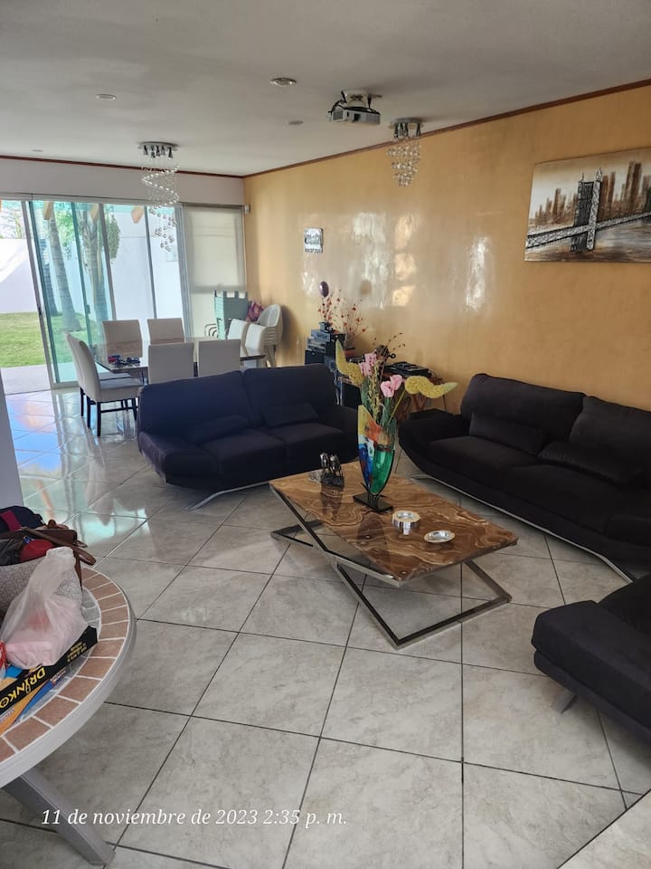 მისაღები ოთახი