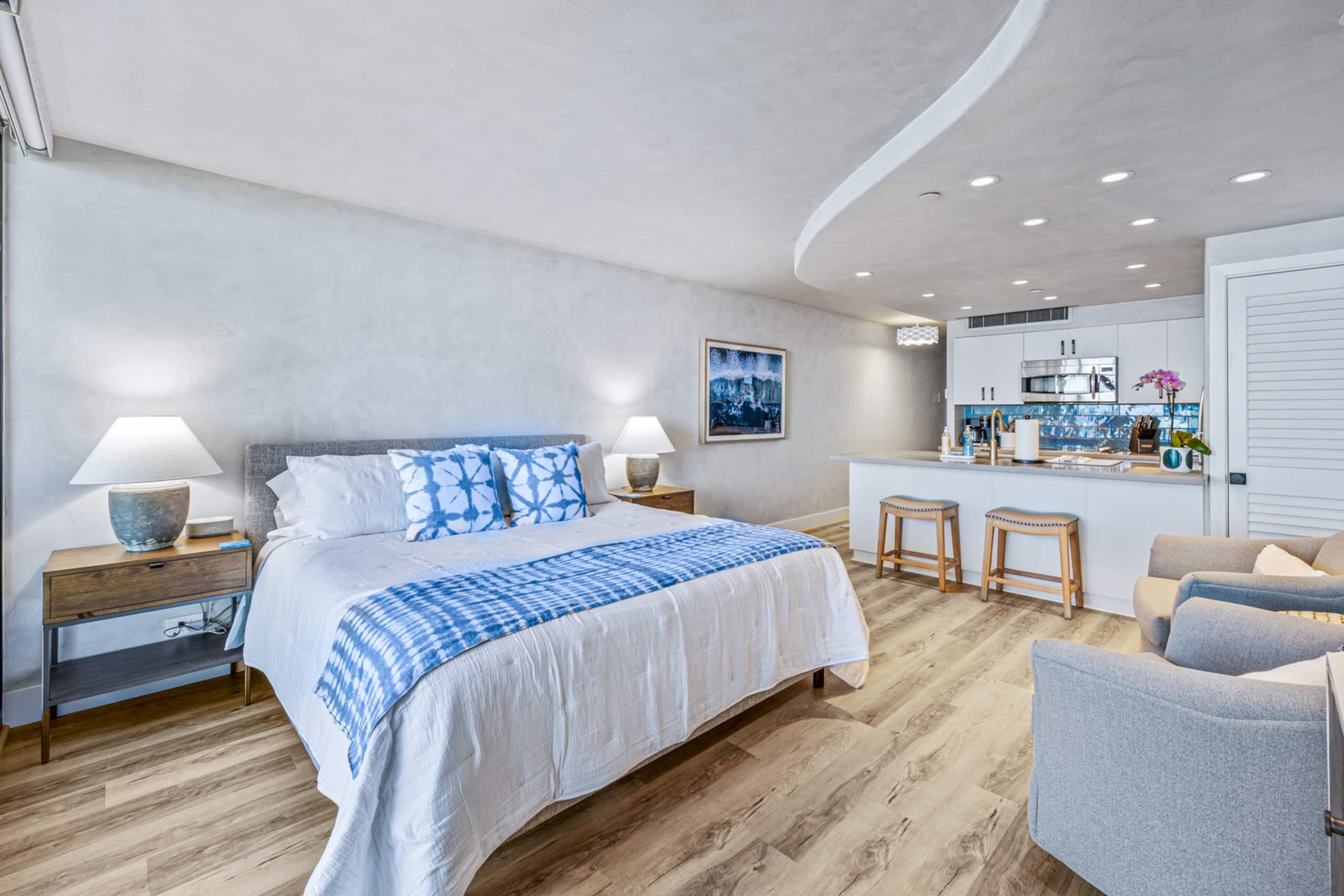 Condo in Lahaina · ★5.0 · Studio · 1 bed · 1 bath - Image 3