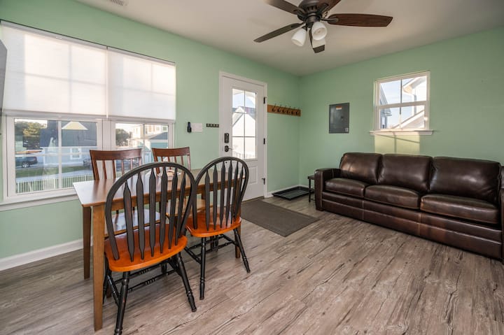 Ocean View Suite | 30+ Days | Free Tesla Ev - Norfolk, VA