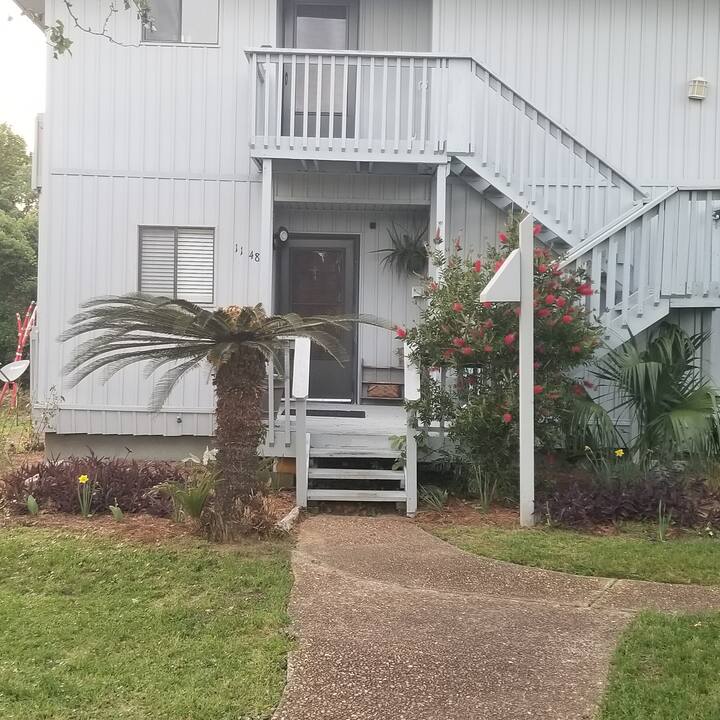 The Driftwood. Condominiums for Rent in Daphne, Alabama, United