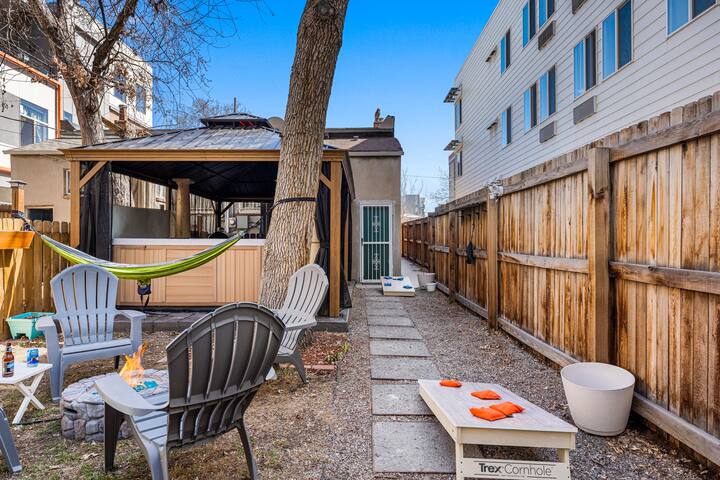 *HOT TUB*Firepit*Pool Table*Patio* Downtown Denver gallery image 2