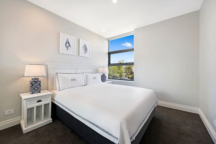 The Hamptons Apartments - St Kilda Apartment Hotel managed Airbnb listing 2