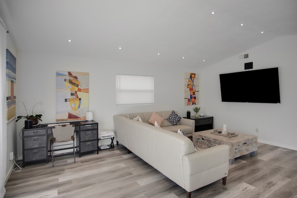 Top performing Airbnb: Exclusive Private Waterfront Home - on the water in Clearwater