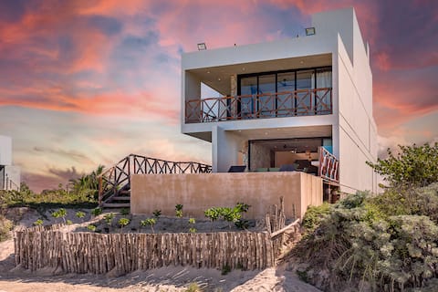 Casa A-Mar | Beachfront | 2 Private Pools