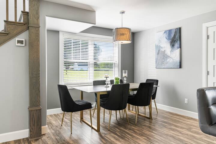 Sea La Vie- Ocean View Vacation Home gallery image 4