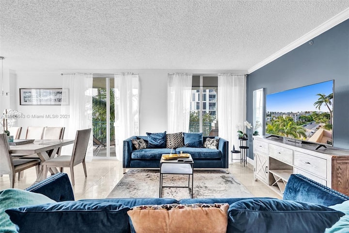 LUXURY KINGDAVID*3/2H*KINGBEDROOM*BEST LOCATION