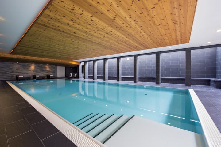 Chalet Valentine B411 - Luxurious Penthouse W/ Spa
