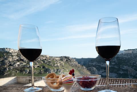 two crawl vacation rentals