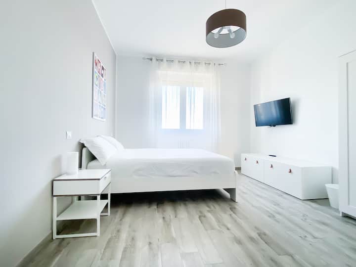 The Light Apartment Aristotele - Monza