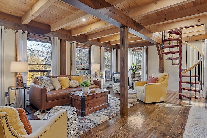 Ski, Raft & Relax | Lodge W/ Pool Table & Fire Pit - Mohawk Trail State Forest, Charlemont