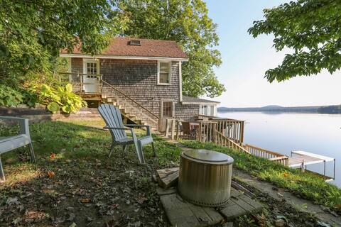 Loon Landing - Cottage on Swanlake in Swanville
