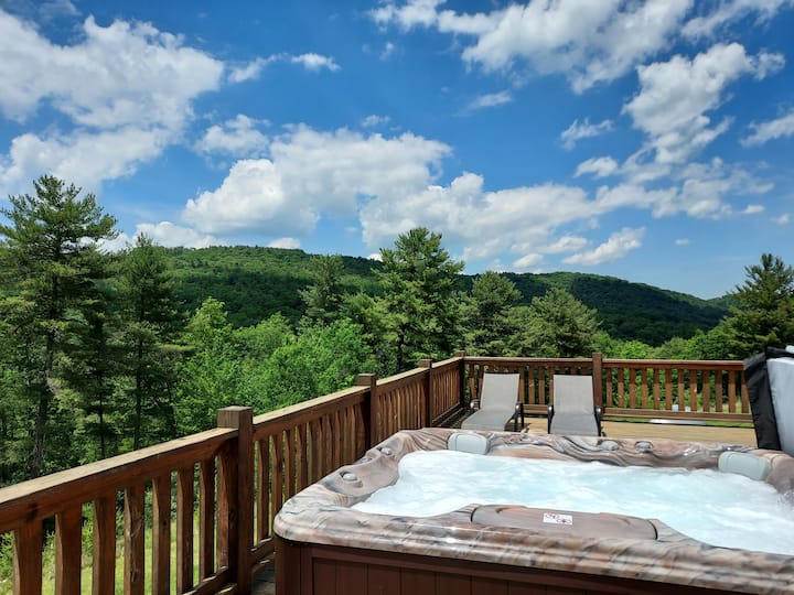 West Virginia Vacation Rentals with a Hot Tub - United States | Airbnb