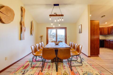 Huge Private mnt Cabin  Game room+ Sauna+Hot Tub
