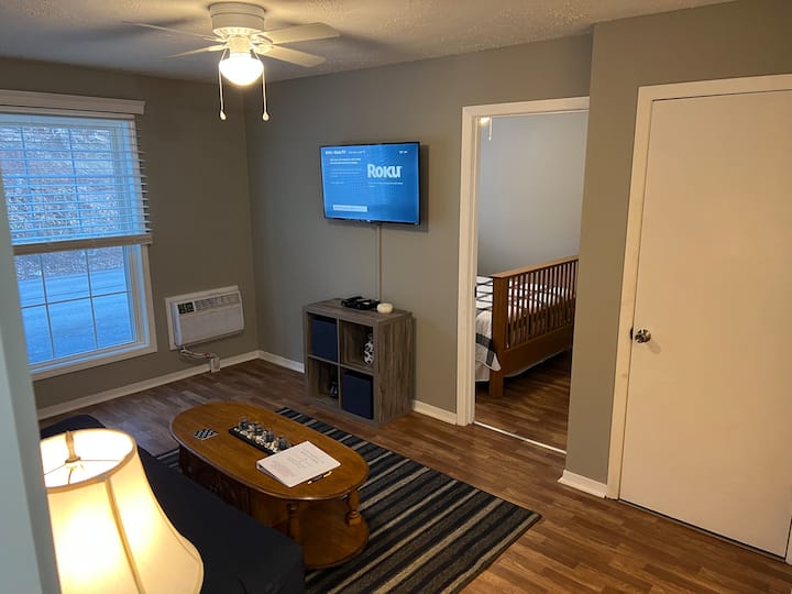 Cozy Spurrier Unit6 1 Bed 1 Bath Pets WiFi Serviced