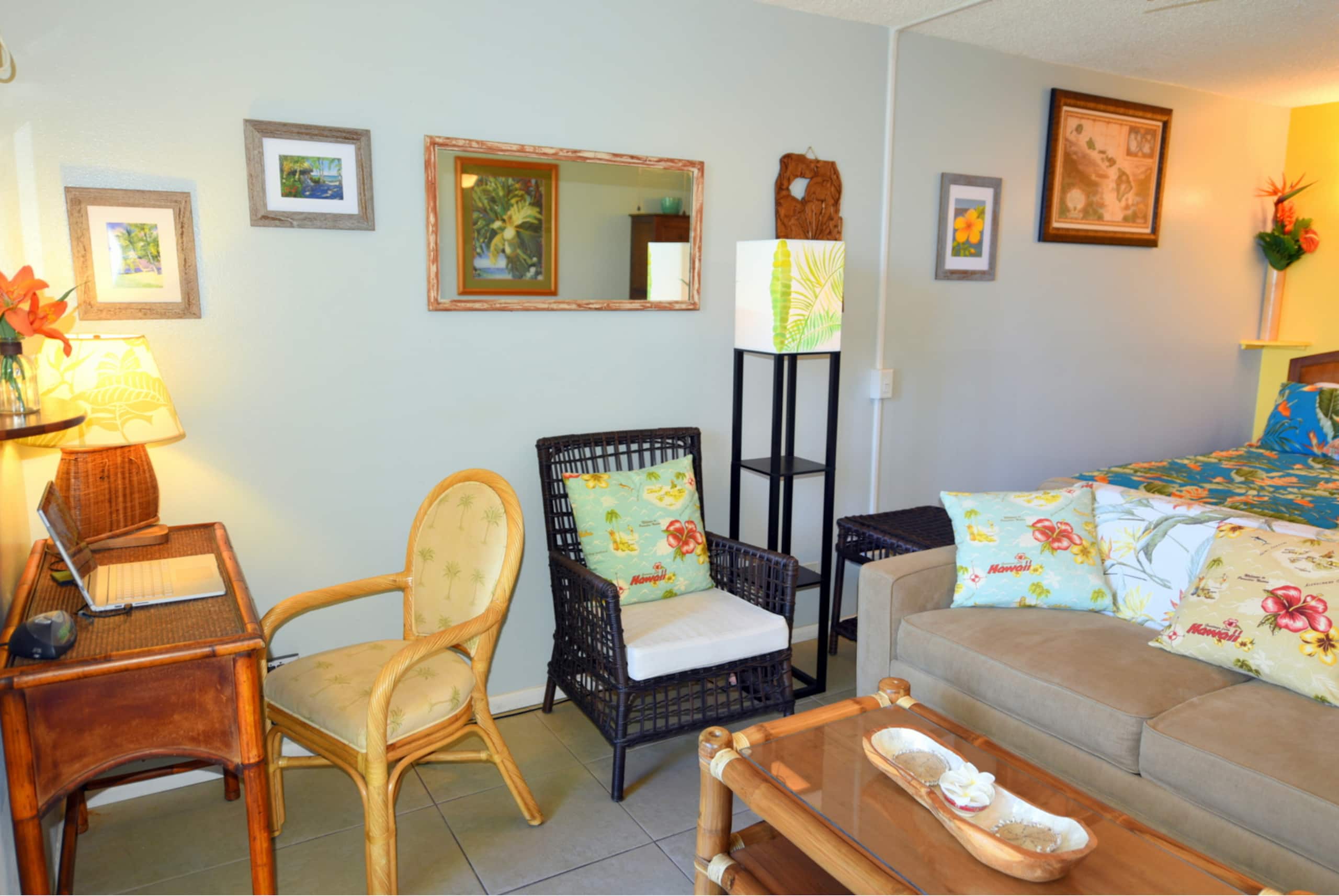 Condo in Kailua-Kona · ★4.88 · Studio · 2 beds · 1 bath - Image 2