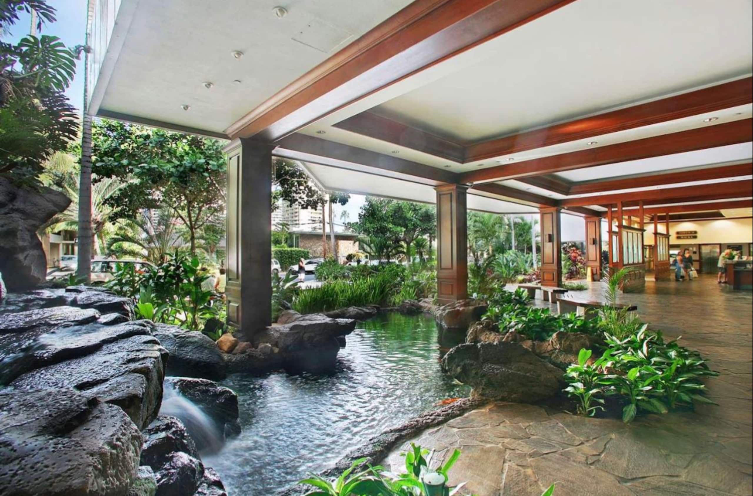 Free Parking-Waikiki Banyan Cozy 1BR Near Beach! - Image 39