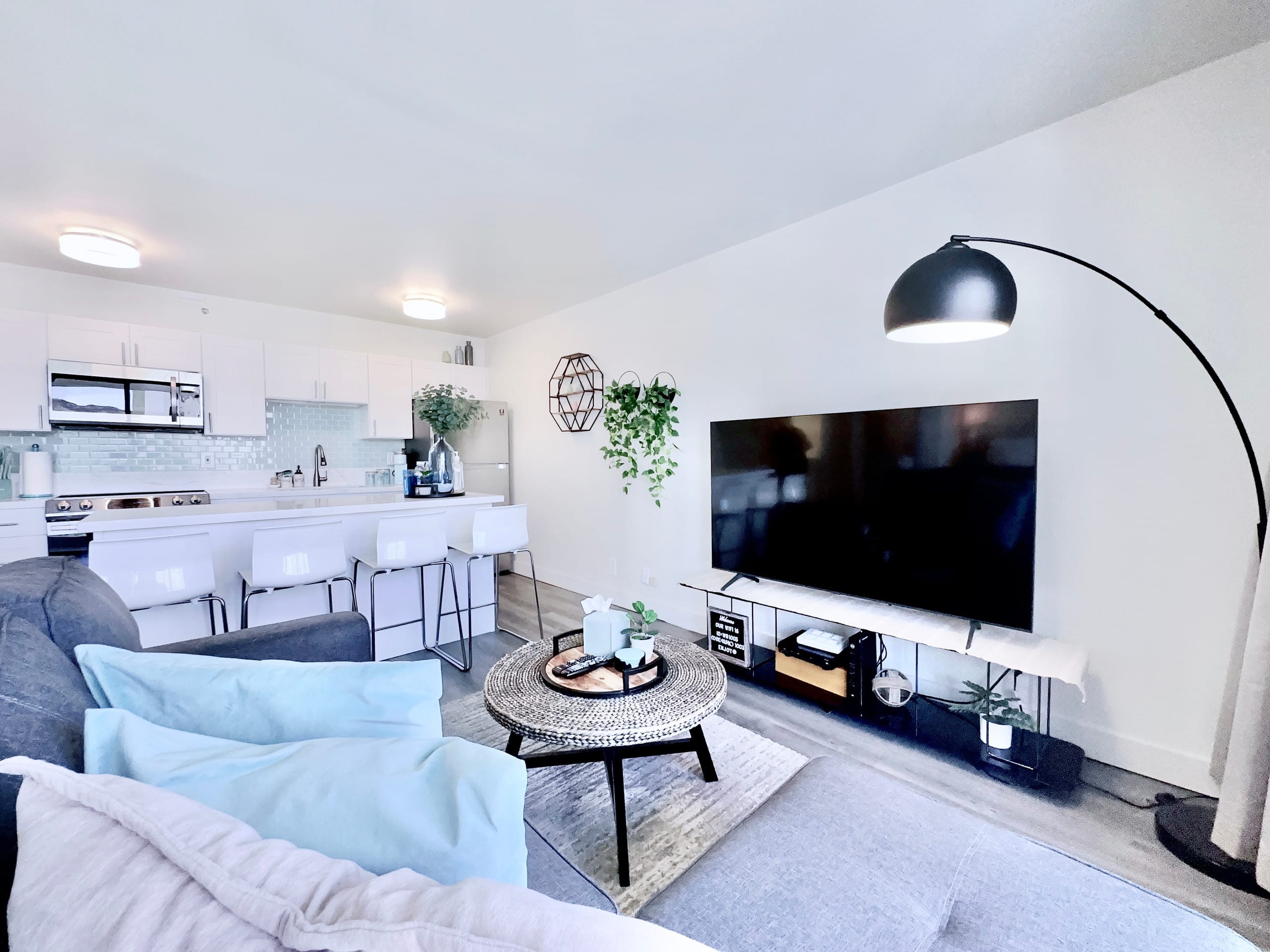 Free Parking-Waikiki Banyan Cozy 1BR Near Beach! - Image 8