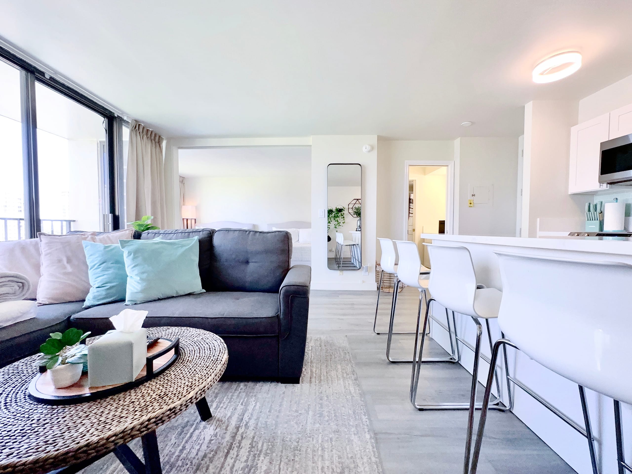 Free Parking-Waikiki Banyan Cozy 1BR Near Beach! - Image 11