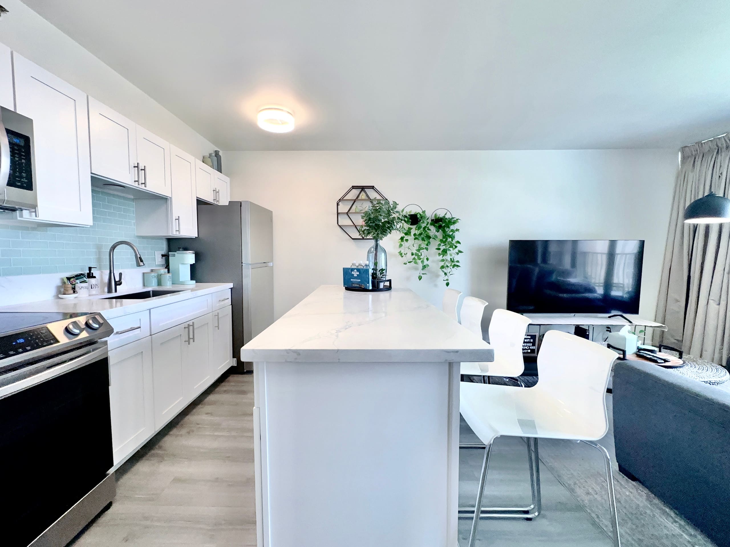 Free Parking-Waikiki Banyan Cozy 1BR Near Beach! - Image 21