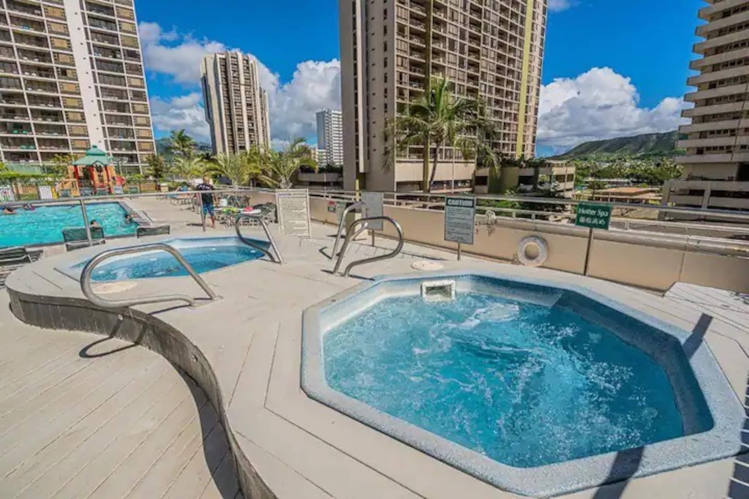 Free Parking-Waikiki Banyan Cozy 1BR Near Beach! - Image 46