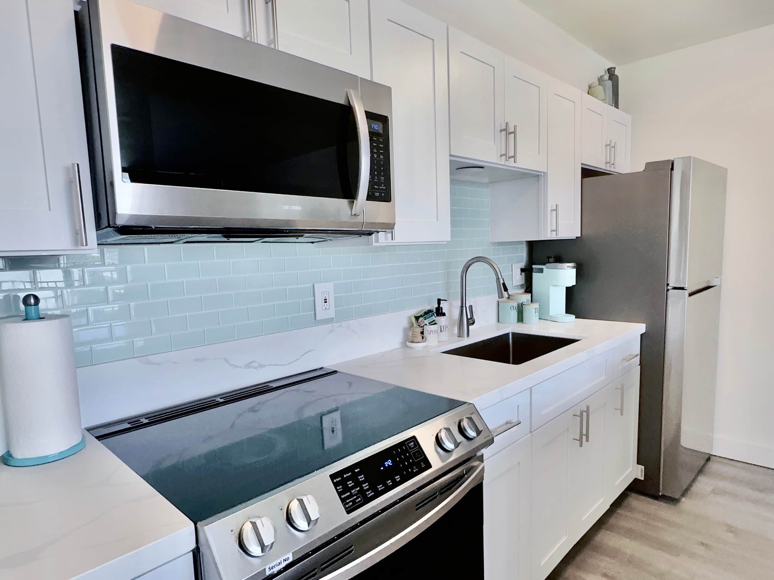 Free Parking-Waikiki Banyan Cozy 1BR Near Beach! - Image 24