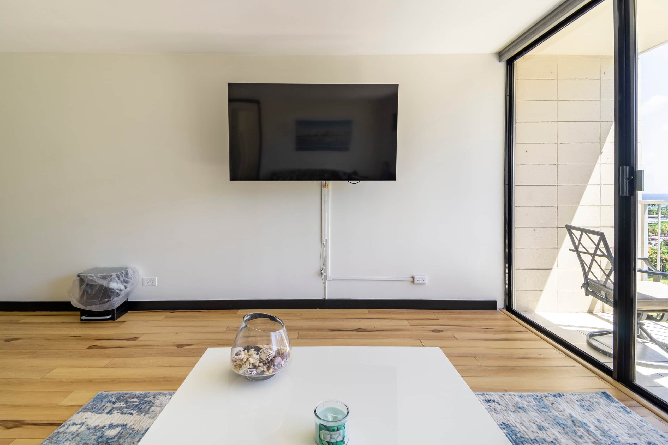 Condo in Honolulu · ★4.93 · 1 bedroom · 2 beds · 1 bath - Image 6
