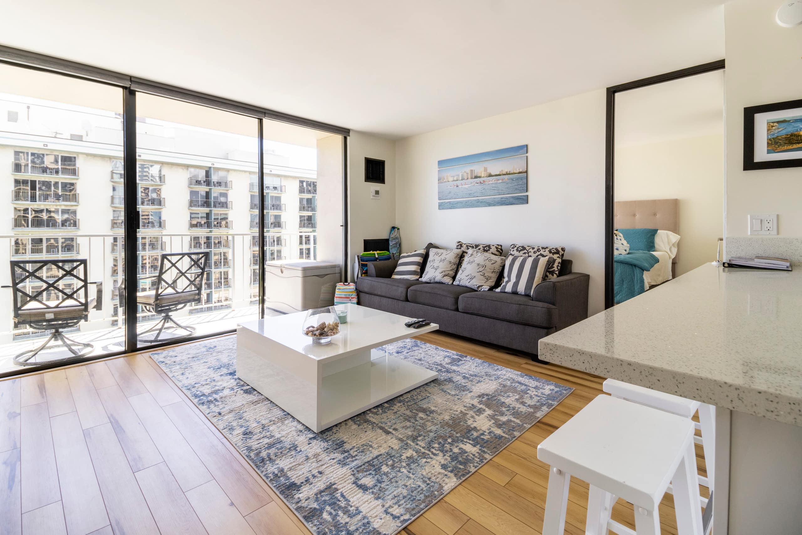 Condo in Honolulu · ★4.93 · 1 bedroom · 2 beds · 1 bath - Image 8
