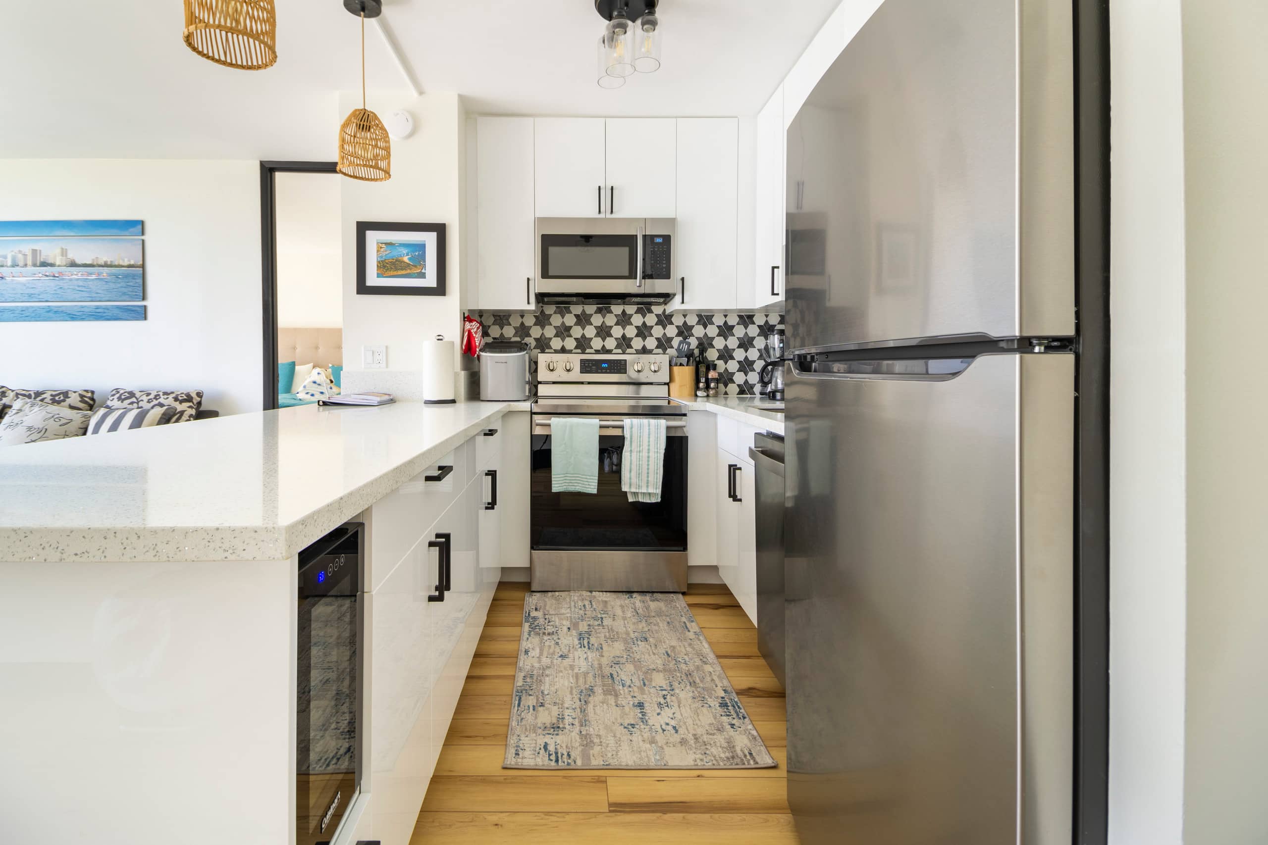 Condo in Honolulu · ★4.93 · 1 bedroom · 2 beds · 1 bath - Image 10