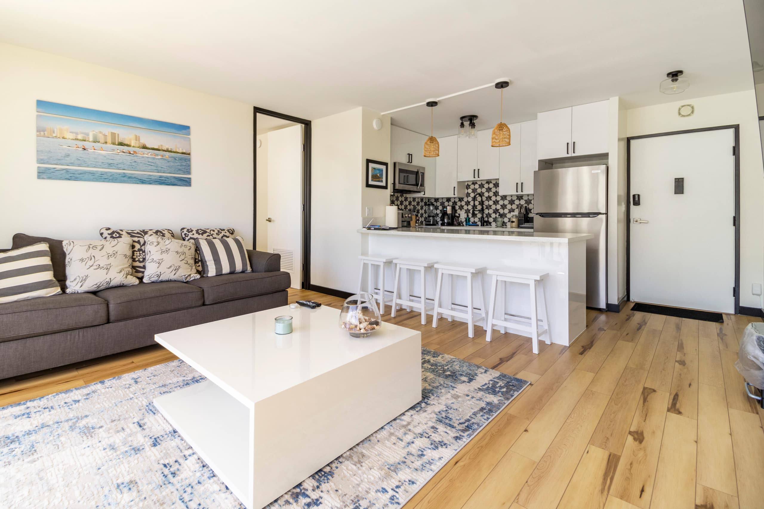 Condo in Honolulu · ★4.93 · 1 bedroom · 2 beds · 1 bath - Image 3