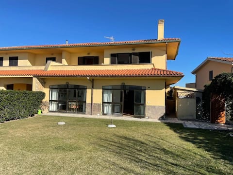 Tarquinia Lido - Villa Velca on the beach