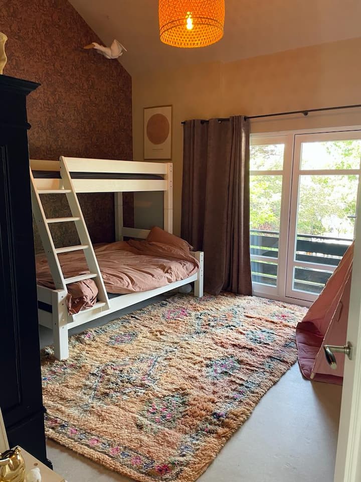 საძინებელი 1