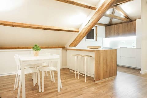 Propiedad de Airbnb exitosa: Unique penthouse on the Camino de Santiago en Pontevedra