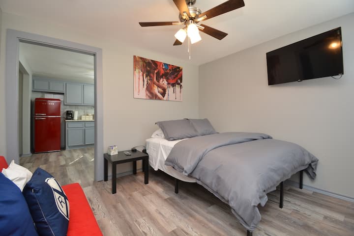 Super Value Suite #5 - *4 Km From Fifa Fan Fest* - Houston, TX