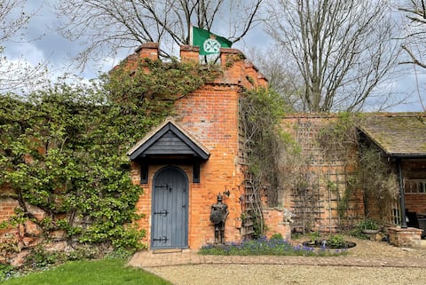 Castle Folly- Unique castle experience for two