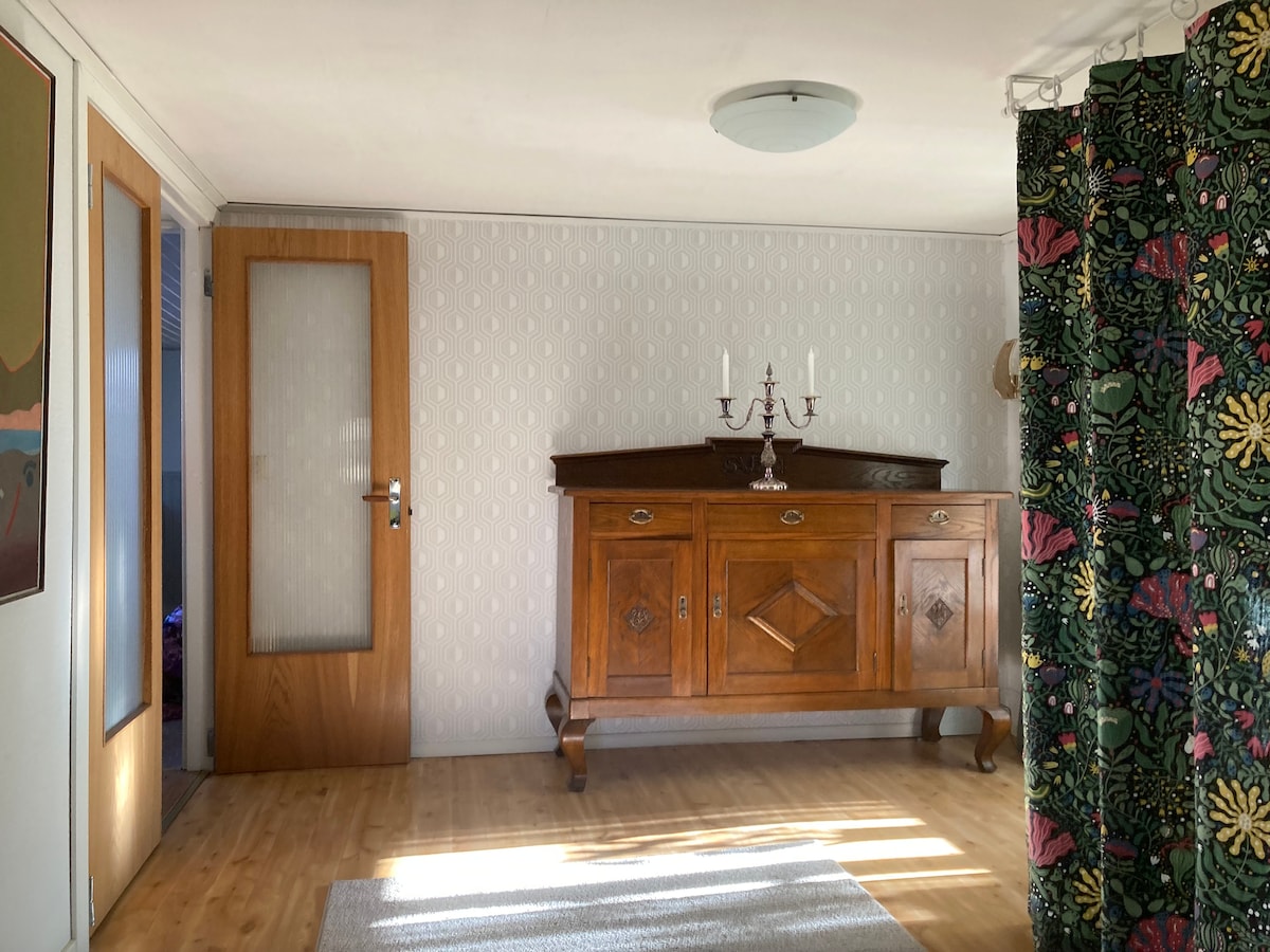 "Passageområdet" mellan korridoren, det extra sovrummet och vardagsrummet. 