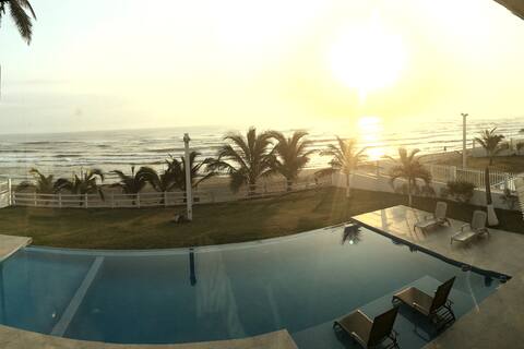 Casa AguaLuna pool and Emerald Coast beach