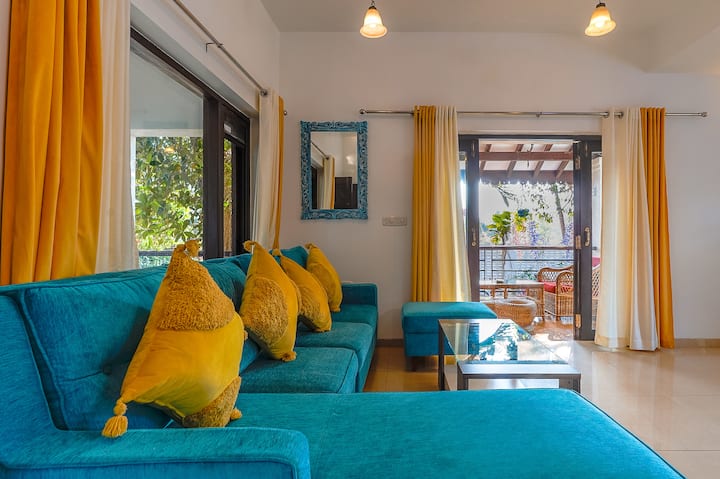Living room image 1