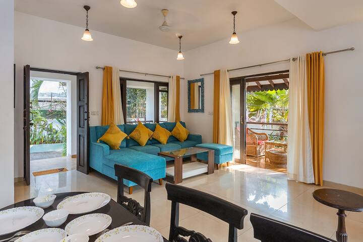 Dining area image 1
