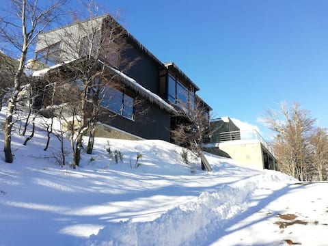 El Manantial. Mountain house