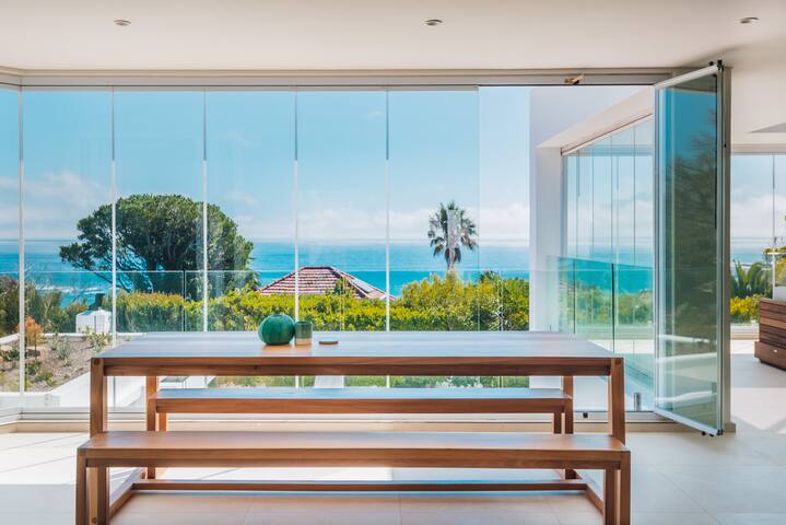 Luxury Ocean View Villa (pool, sauna, gym) gallery image 3