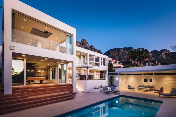 Luxury Ocean View Villa (pool, sauna, gym) gallery image 2